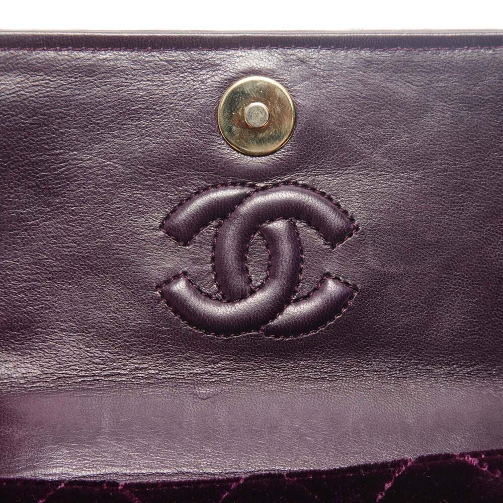 CHANEL Purple Shoulder Bag - Picture 9 of 12